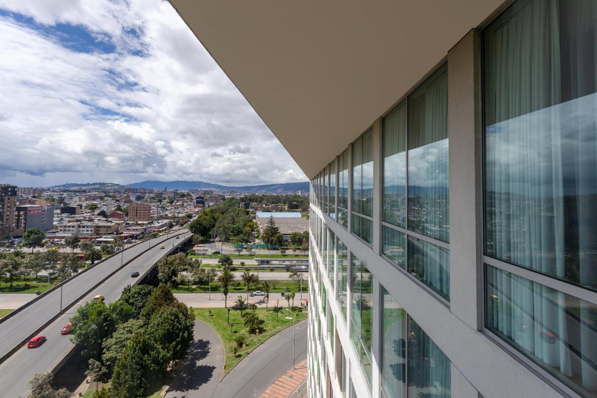 Holiday Inn Bogota Airport By Ihg Eksteriør bilde